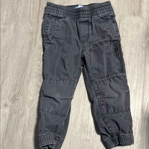 4/$30 GAP Gray Kids Cargo Pants 2T - Picture 1 of 2
